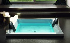 Dream Cube outdoor hydromassage bathtub 01 (web)